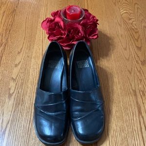 Man made navy blue 2 1/4”stacked heel